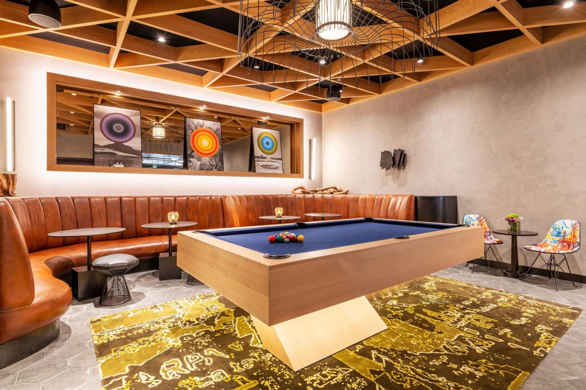 Hotel The Shay, A Destination By Hyatt