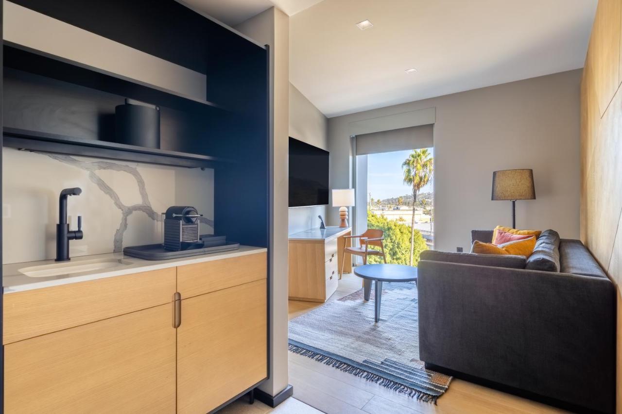 Hotel The Shay, A Destination By Hyatt