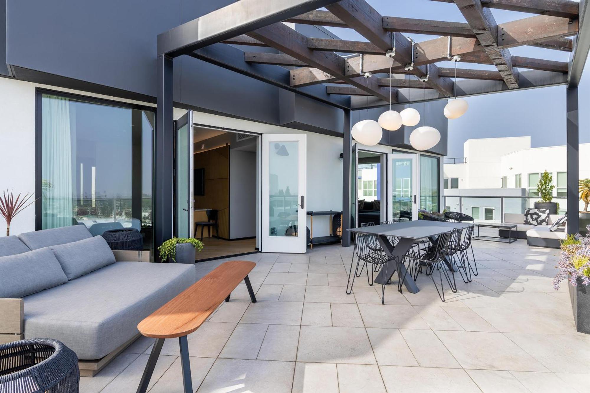 The Shay, A Destination By Hyatt Hotel